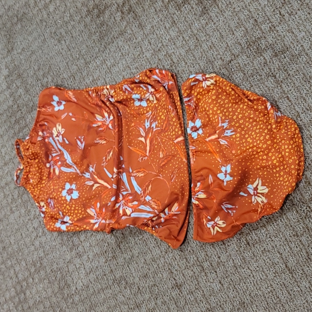 NWOT- Venus Tankini set